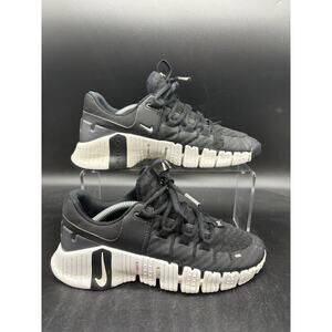 Nike Womens Size 7 Free Metcon 5 DV3950-001 Black Running Shoes Sneakers